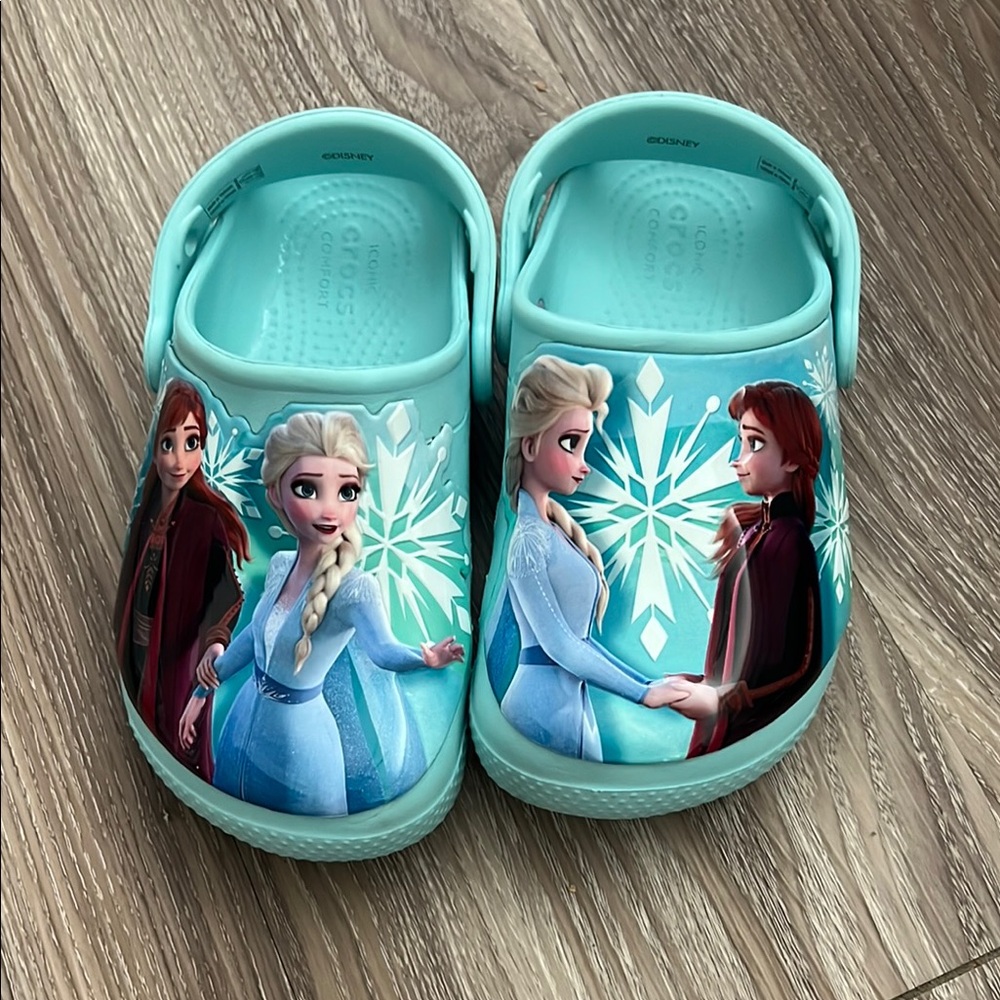 Kids Frozen 2 Croc Clogs